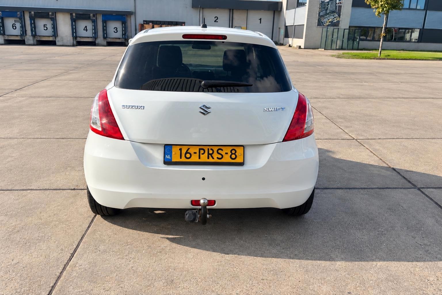 Suzuki Swift 1.2 Exclusive EASSS Carplay/Cruise/Trekhaak/Air, Voorwielaandrijving, Gebruikt, 4 cilinders, 400 kg