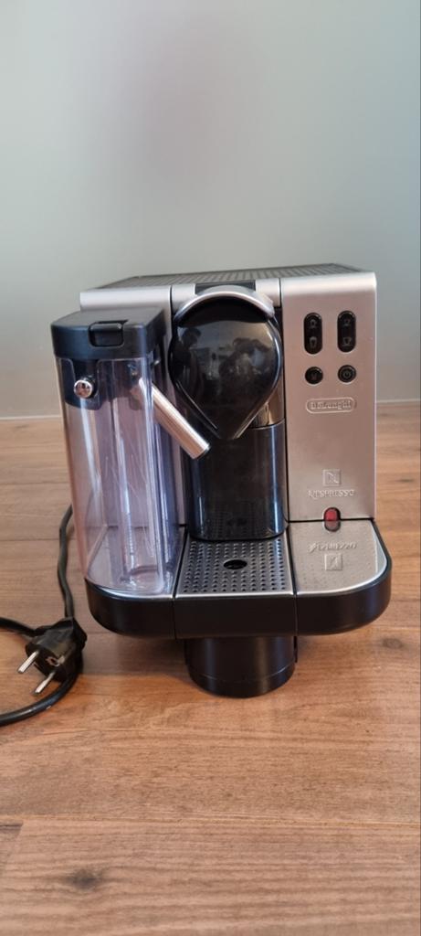 Nespresso De'Longhi Lattissima One EN500.BW - Koffiecupmachi, Ophalen, Koffiepads en cups, Gebruikt, Koffiemachine