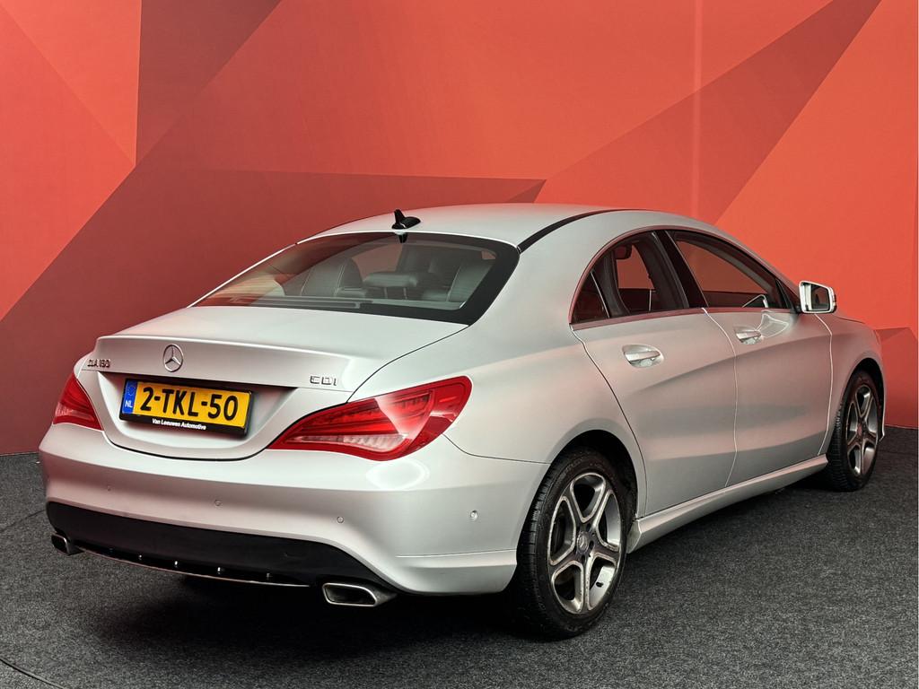 Mercedes-Benz CLA-Klasse 180 CDI Ambition | Half Leder | Nav, Auto's, Voorwielaandrijving, Gebruikt, Zwart, Leder en Stof