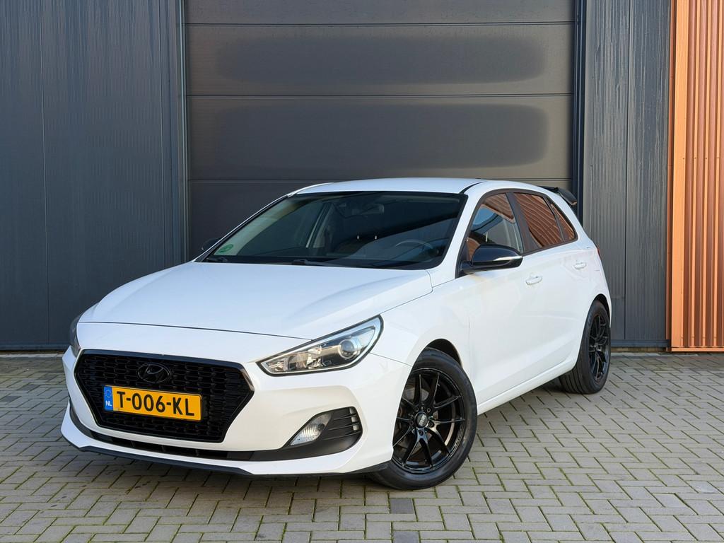 Hyundai I30 1.4 i-Drive | Akrapovic | nette & sportieve auto, Auto's, Voorwielaandrijving, 1160 kg, Stof, Gebruikt