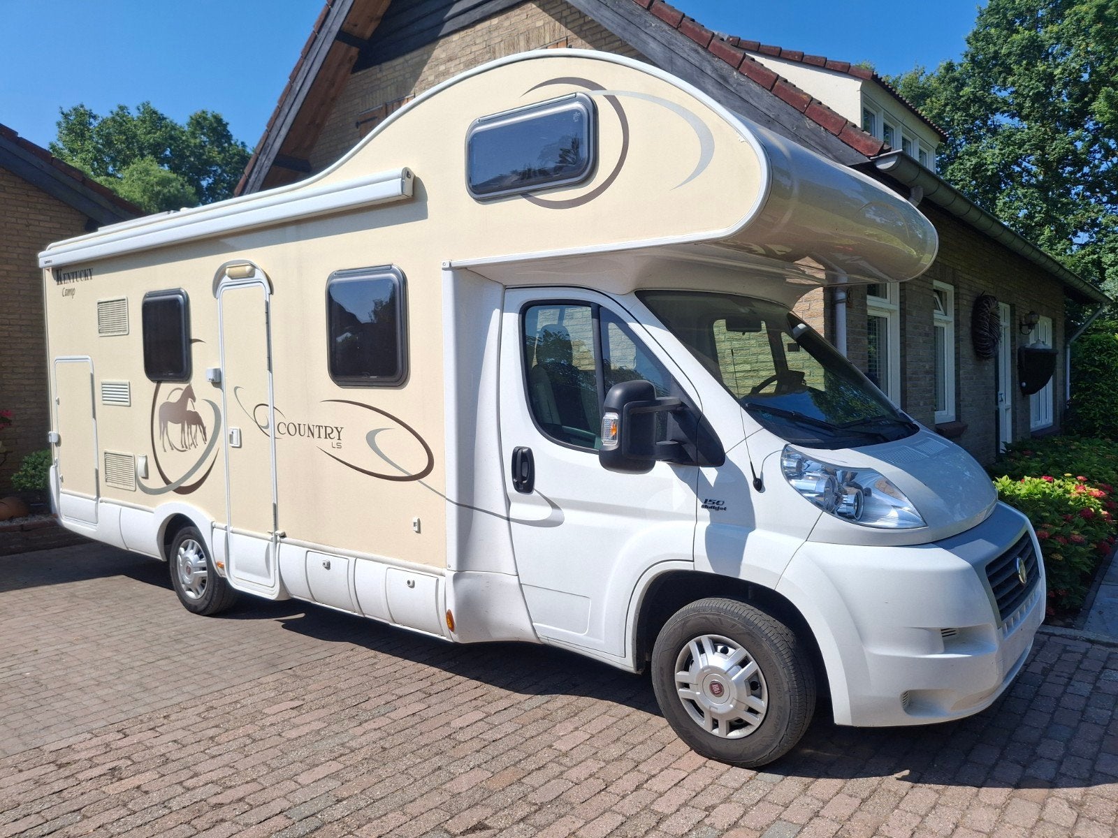 Caravans And Camping Chausson