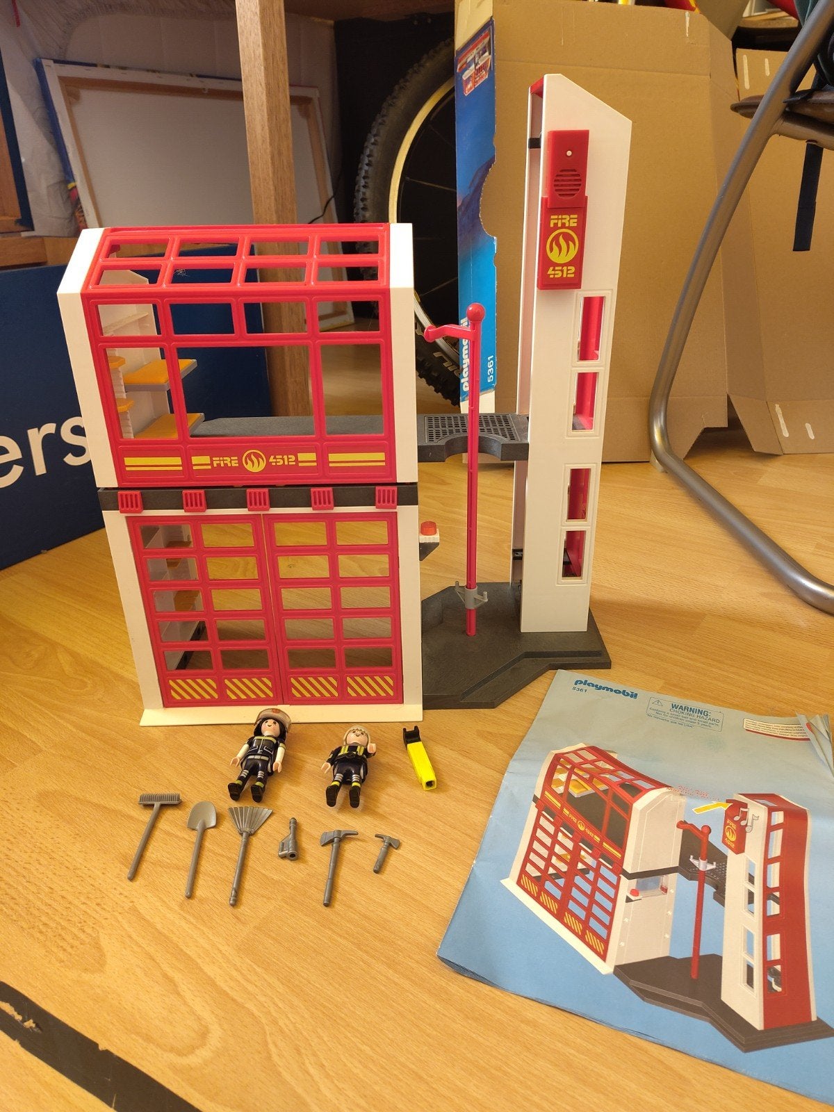 Playmobil Brandweerkazerne 5361 met figuren en accessoires, Kinderen en Baby's, Speelgoed | Playmobil, Ophalen, Gebruikt, Gebouw