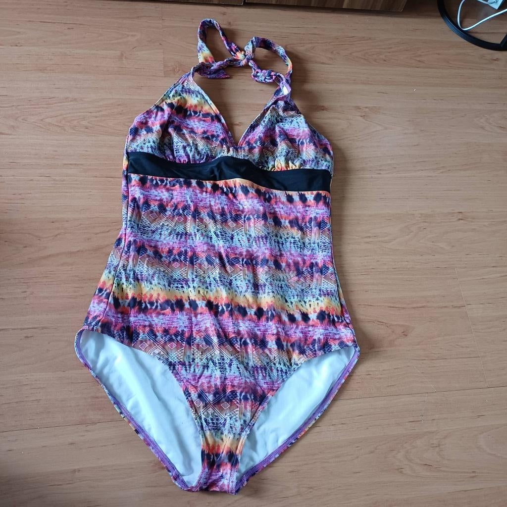 Mooi badpak van Beach Wave maat 42 B/C, Beachwave, Zwart, Badpak, Ophalen of Verzenden