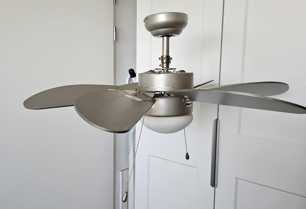 plafondventilator met verlichting, Ophalen, Zo goed als nieuw, Plafondventilator