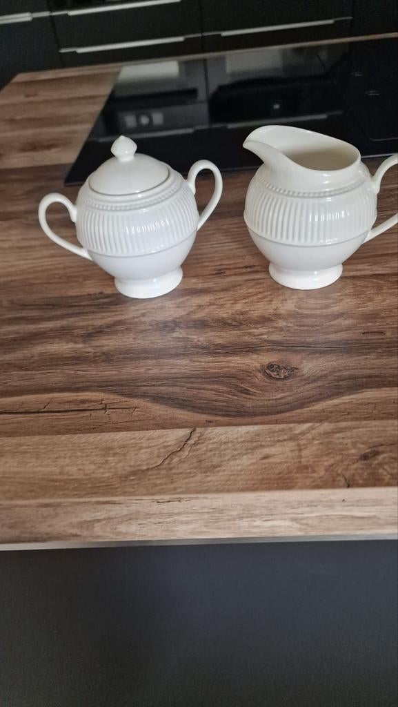 Wedgwood Windsor roomstel suikerpot en melkkan, Overige typen, Ophalen of Verzenden, Wedgwood, Glas