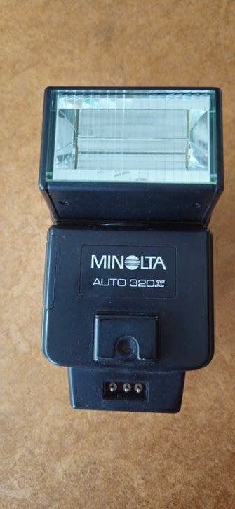 Minolta Auto 320x flitser voor analoge fotografie, Gebruikt, Minolta, Voor analoge fotografie, Externe flitser