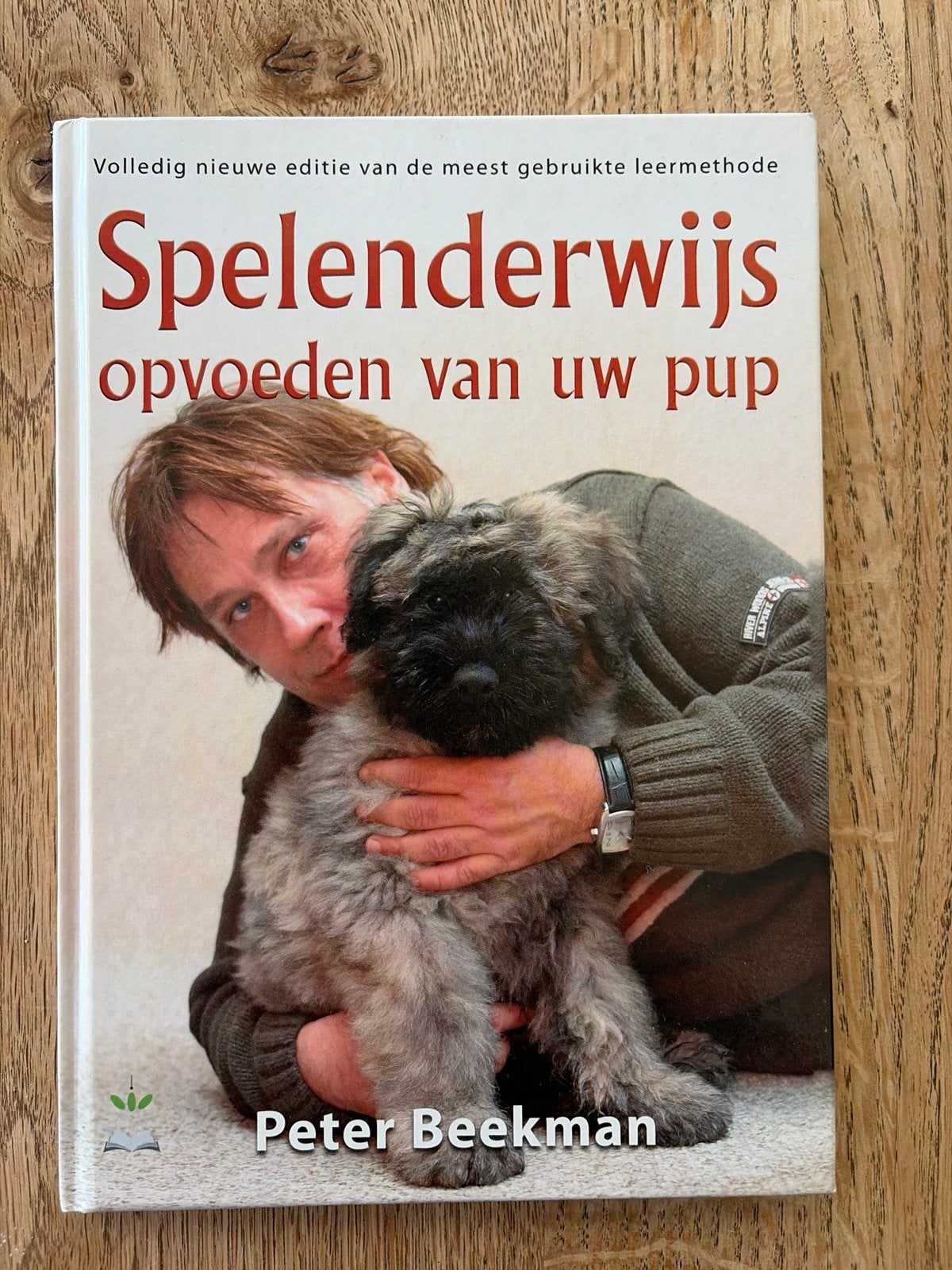 Peter Beekman - Spelenderwijs opvoeden van uw pup, Peter Beekman, Honden, Ophalen of Verzenden, Zo goed als nieuw