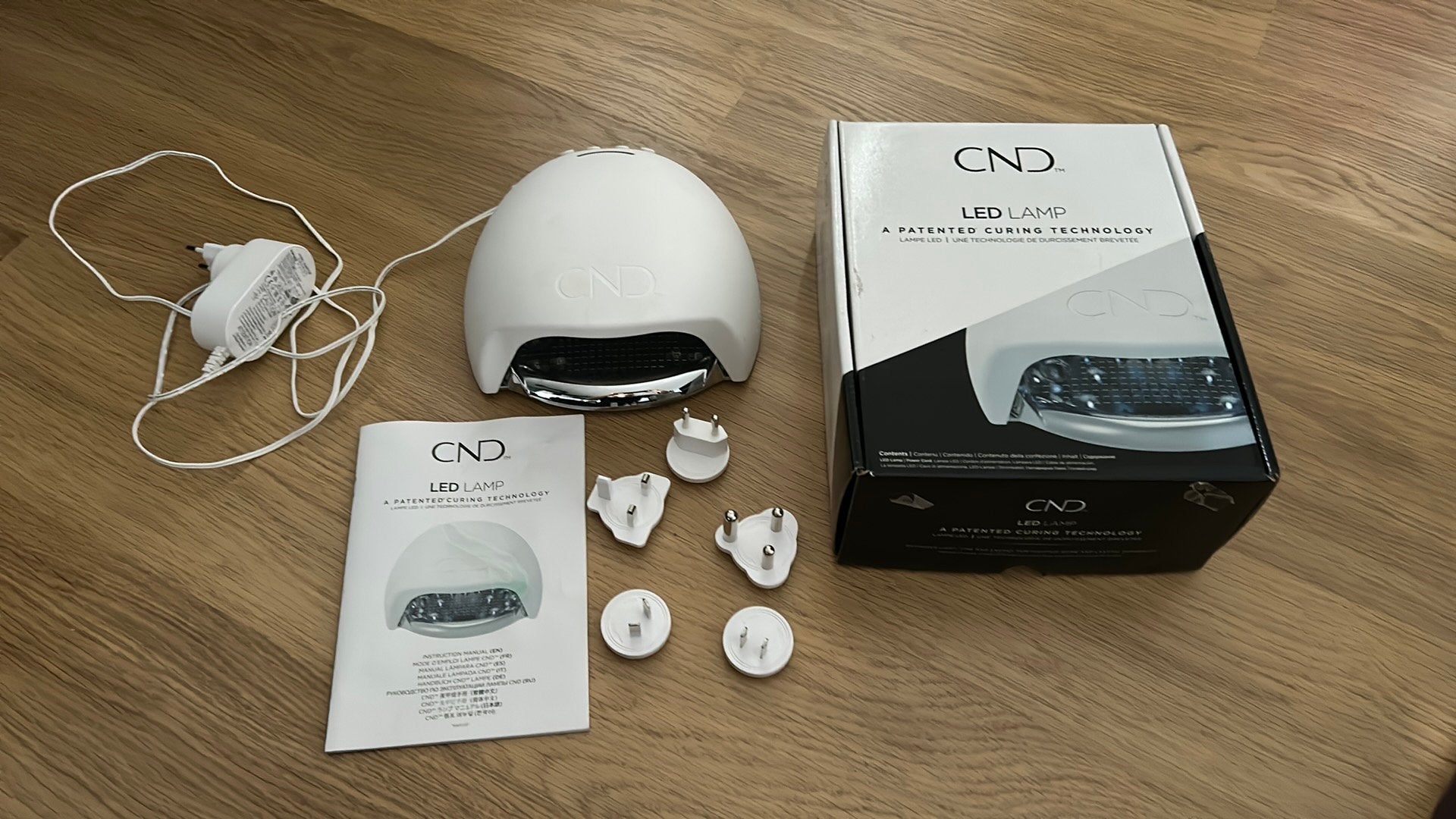 CND LED Lamp, Sieraden, Tassen en Uiterlijk, Uiterlijk | Cosmetica en Make-up, Ophalen, Zo goed als nieuw, Wit, Handen en Nagels