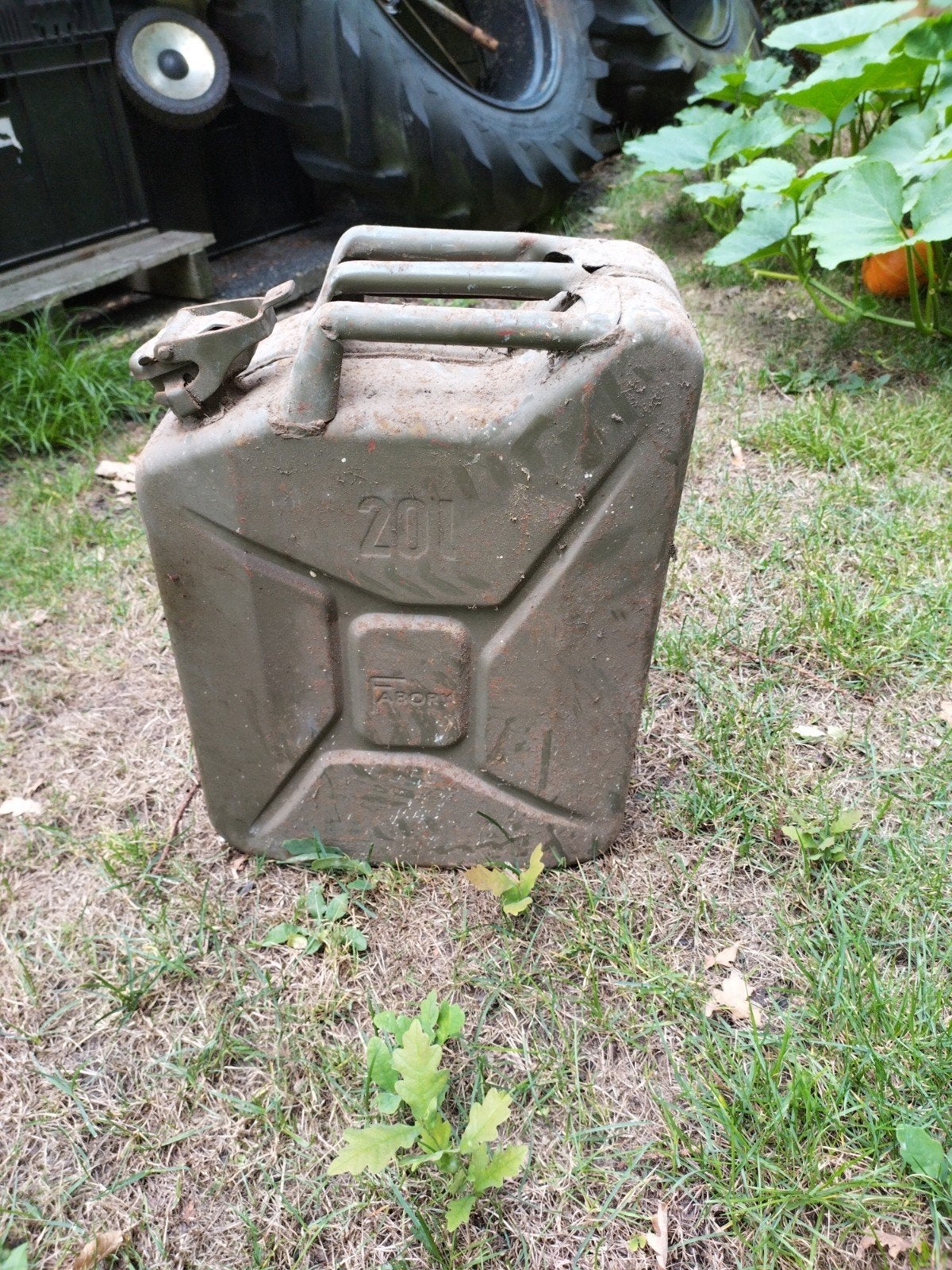 Jerrycan, Ophalen, Nieuw