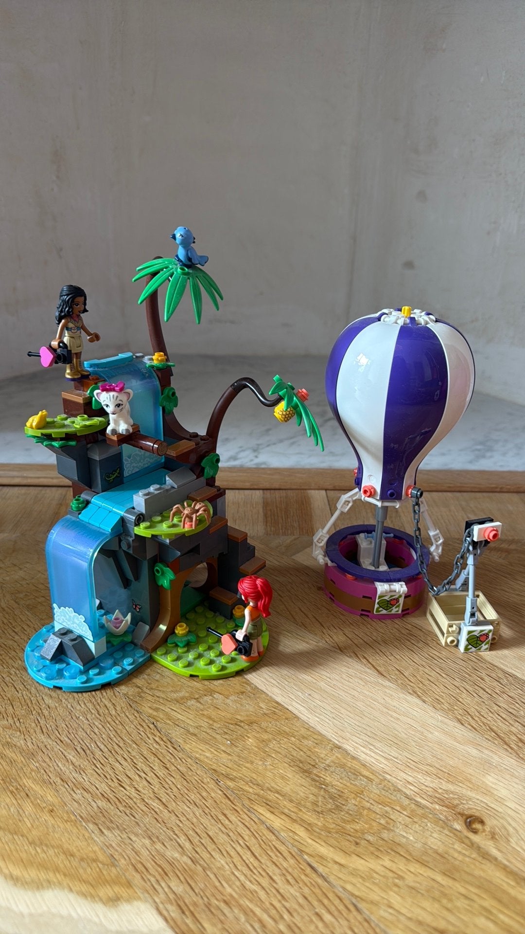 LEGO Friends Jungle Waterval met Witte Tijger en Luchtballon, Inclusief minifiguren, Gebruikt, Lego, Friends