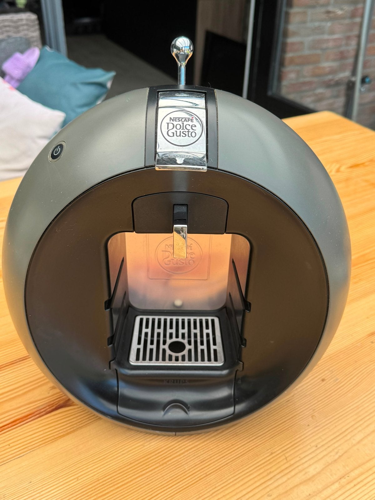 Nette Dolce Gusto koffiezetapparaat, Witgoed en Apparatuur, Ophalen, Koffiemachine, Zo goed als nieuw, 1 kopje
