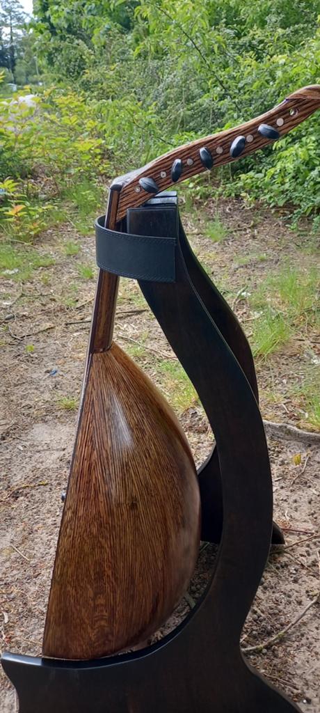 Luit aud, Ophalen of Verzenden, Zo goed als nieuw, Western- of Steelstringgitaar