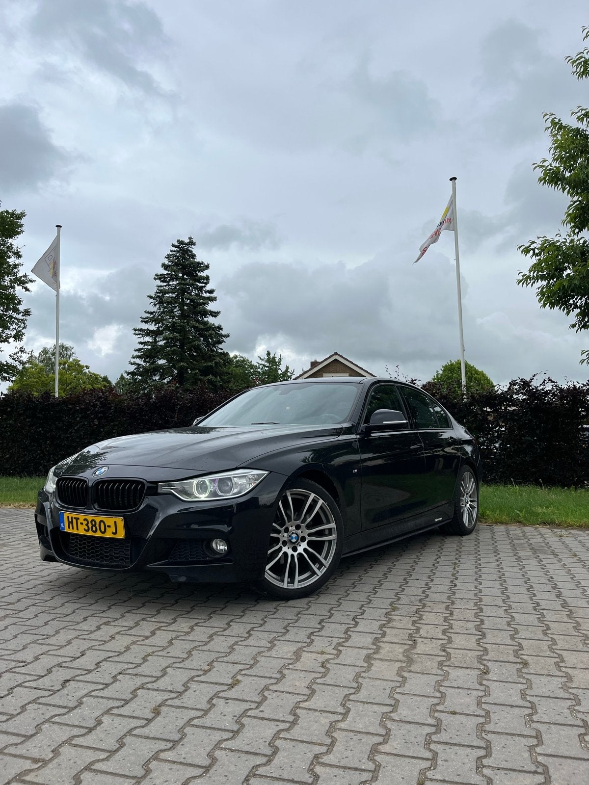 BMW 3-Serie 1.6 316I 2016 Zwart, Auto's, 1360 kg, 4 cilinders, Alcantara, Zwart