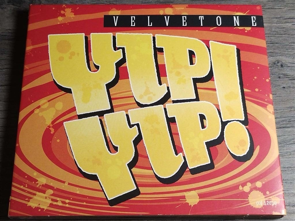 Velvetone - Yip-Yip! [Digipack], Ophalen of Verzenden, Zo goed als nieuw, Poprock