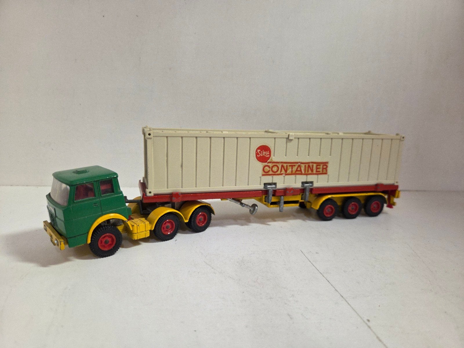 Siku Henschel containeroplegger, Auto, ., Ophalen of Verzenden, Zo goed als nieuw