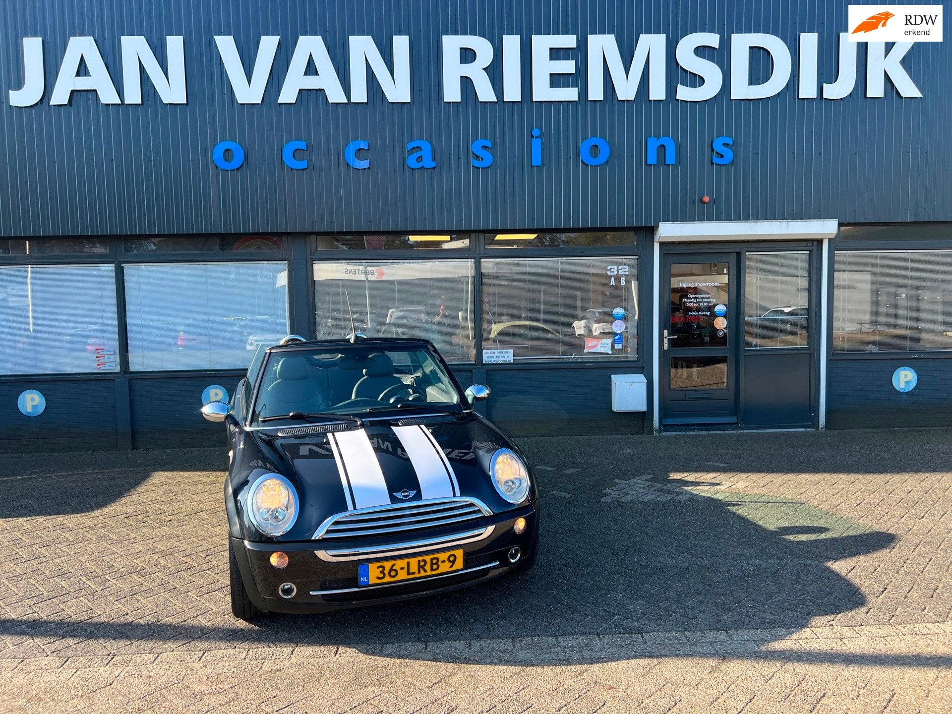 Mini Cabrio 1.6 Cooperbj2006 cabriolet sportvelgen