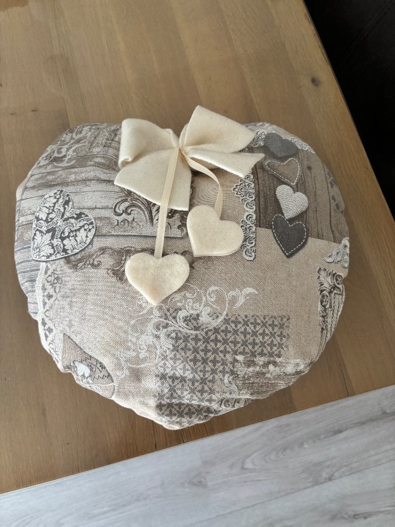 Sierkussen, Ophalen of Verzenden, Zo goed als nieuw, Hartvormig