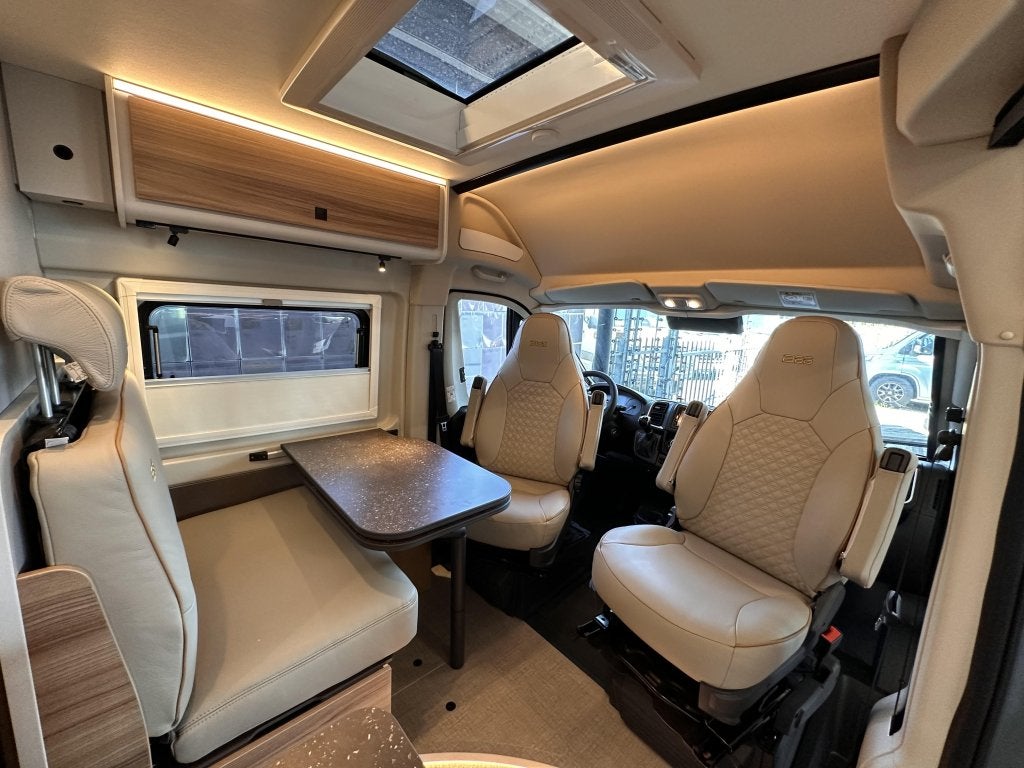 Bürstner B66 C600 EDITION 2027 ACTIEPRIJS- COMPLEET, Caravans en Kamperen, Automaat, Ringverwarming, Fiat, Diesel