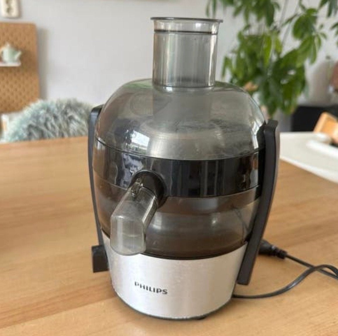 Philips compacte sapcentrifuge Viva Collection HR1836/01, Ophalen of Verzenden, Gebruikt