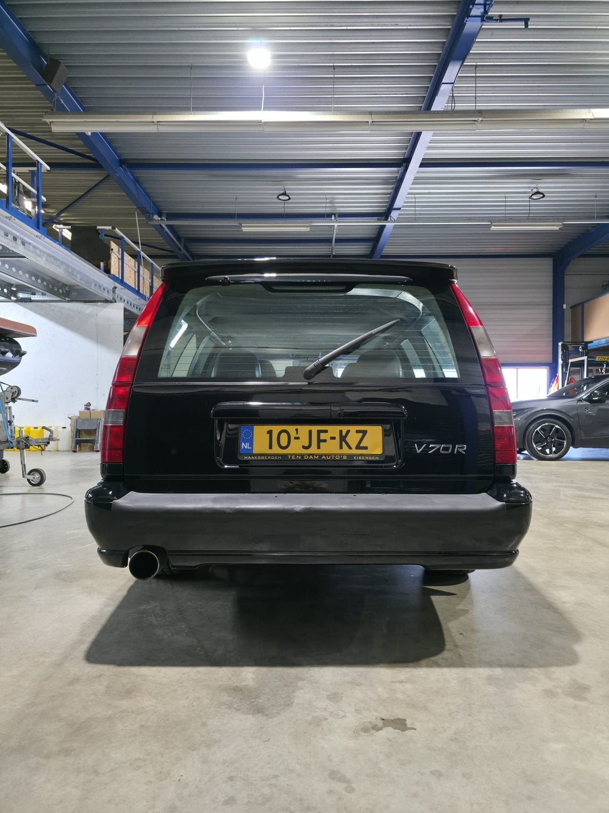 Volvo V70 2.3 R 1997 Zwart, foto 7