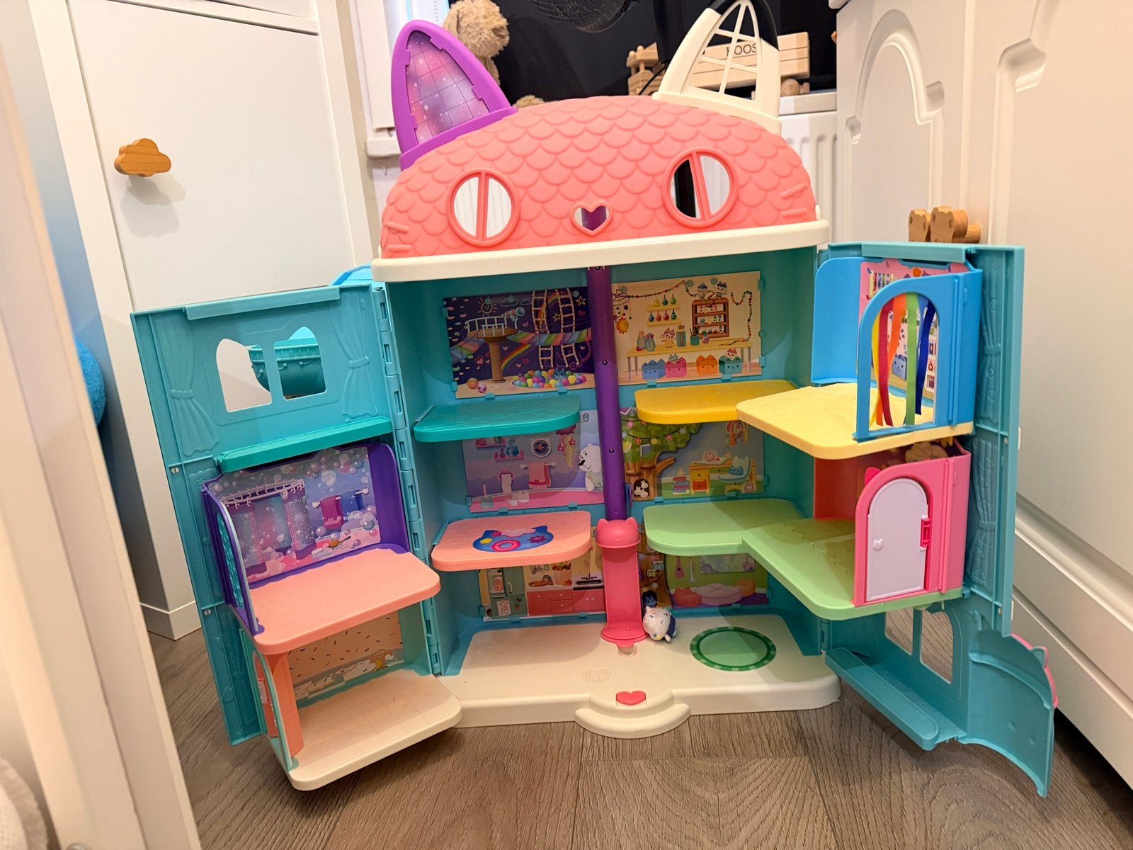 Gabby's Poppenhuis met accessoires, Ophalen, Zo goed als nieuw, Poppenhuis