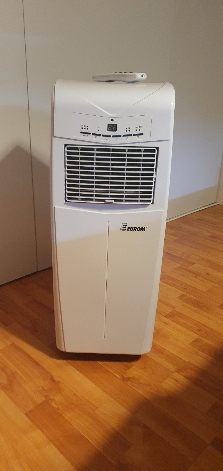 Mobiele Airco met Afstandsbediening merk Eurom, Ophalen, Minder dan 60 m³, 3 snelheden of meer, Zo goed als nieuw
