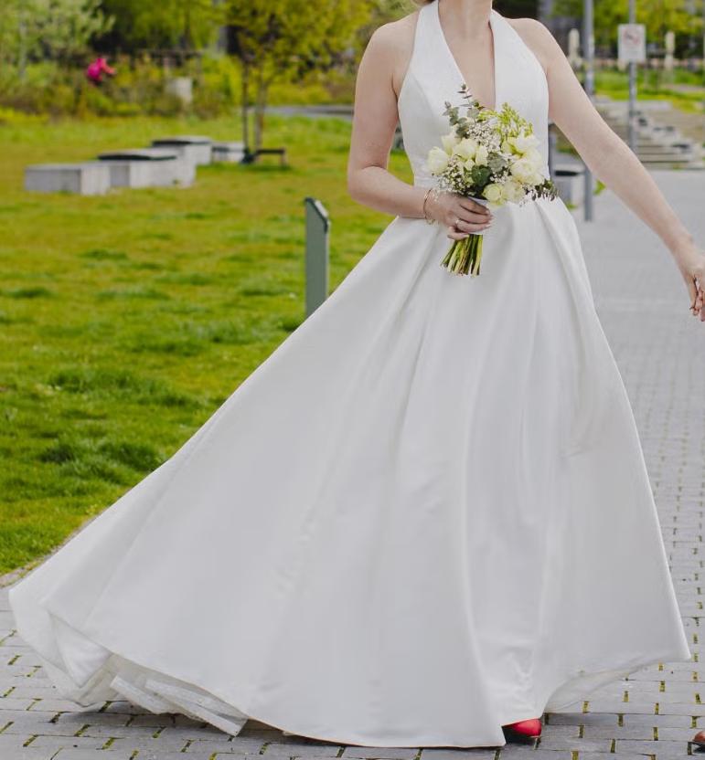 Unieke custom-made bruidsjurk | Mikado satijn | Met zakken!, Kleding | Dames, Trouwkleding en Trouwaccessoires, Zo goed als nieuw
