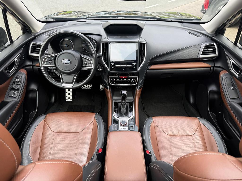 Subaru Forester 2.0i e-BOXER 150pk CVT Premium | Navi | Pano, Auto's, Subaru, 12 maanden, Euro 6, 4 cilinders, Zwart