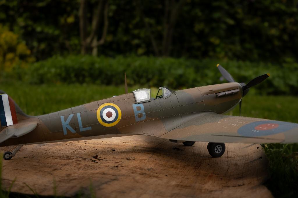 1/32 Spitfire MK.1a mid (kotare) sem prof gebouwd, Gebruikt, Groter dan 1:72, Vliegtuig, Ophalen