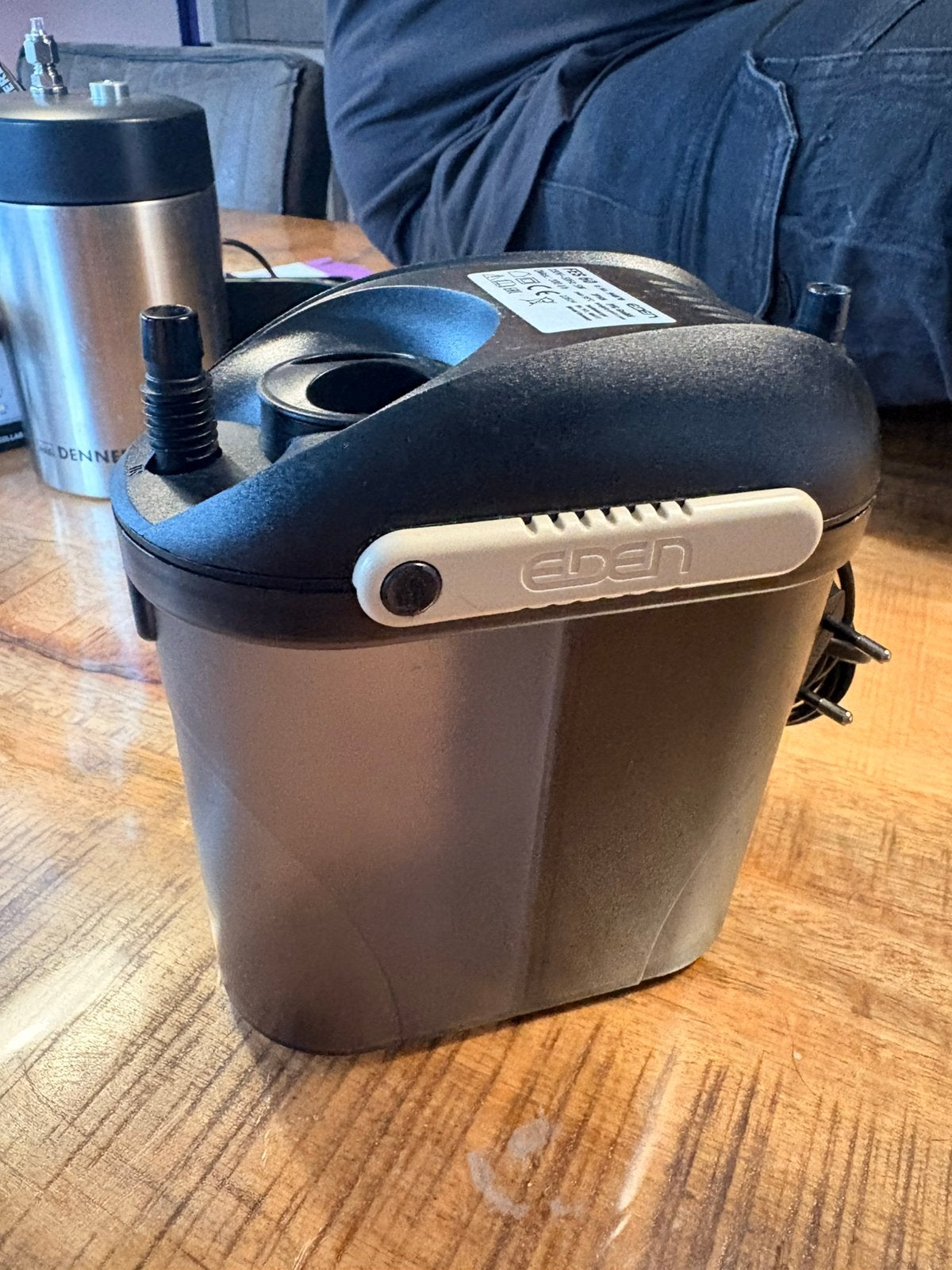 Eden FES 60 externe aquariumfilter, Ophalen
