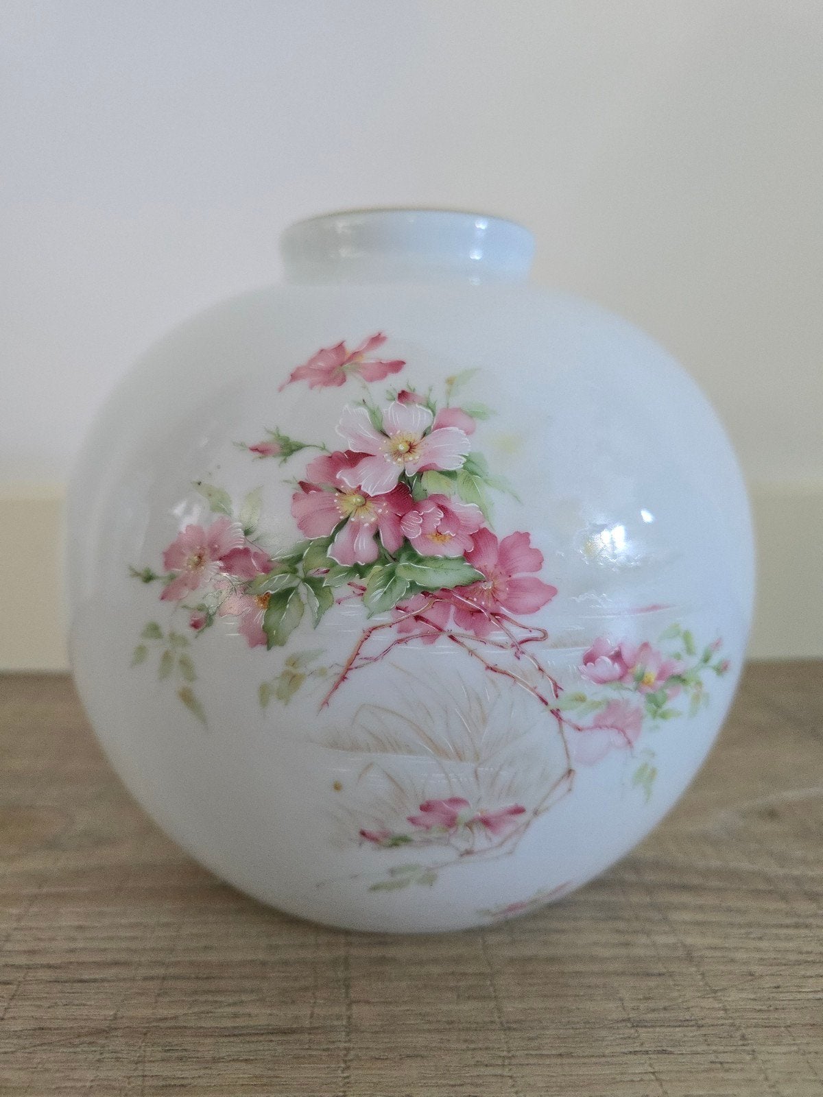 Prachtige antieke Ternet Limoges porseleinen bolle vaas €39, Wit, Aardewerk of Porselein, Ophalen of Verzenden, Zo goed als nieuw