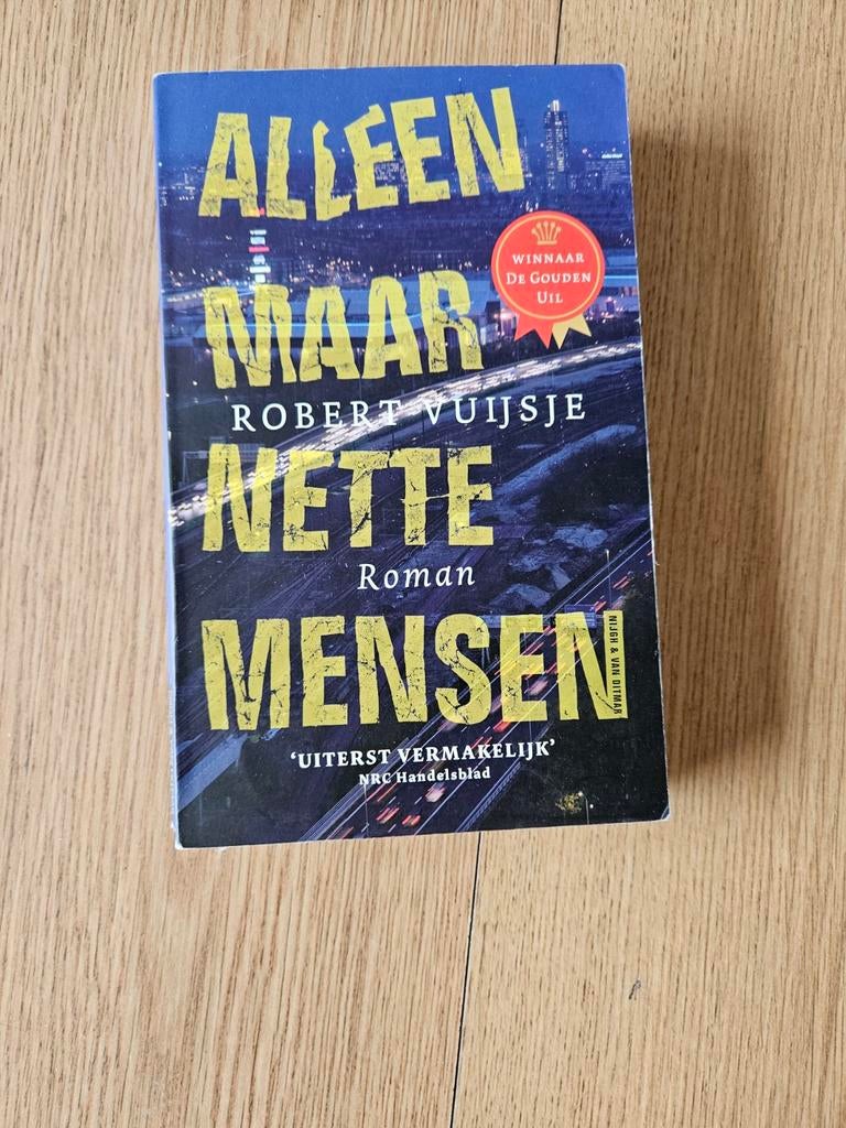 Alleen maar nette mensen van Robert Vuijsje, Ophalen of Verzenden, Zo goed als nieuw, Robert Vuijsje