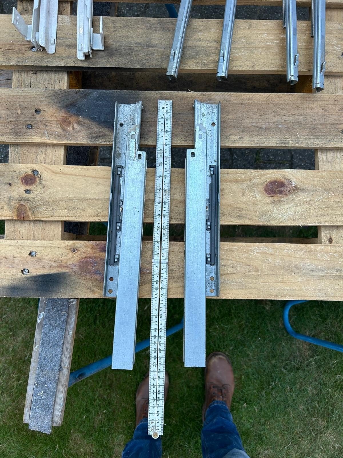 Ladegeleiders - 16x Softclose, totaal 24 stuks, Ophalen, Gebruikt
