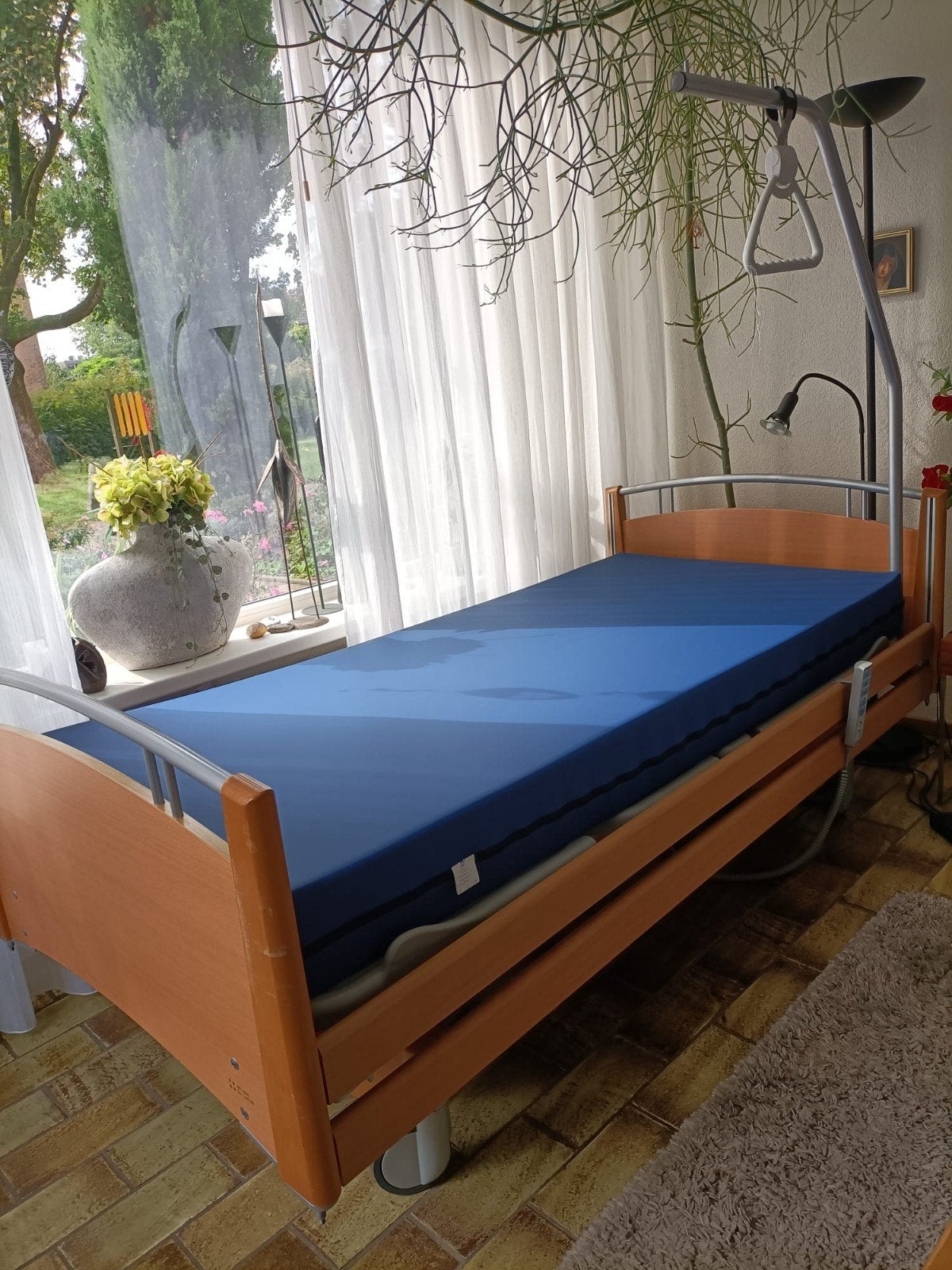Elektrisch hoog-laag bed, Ophalen