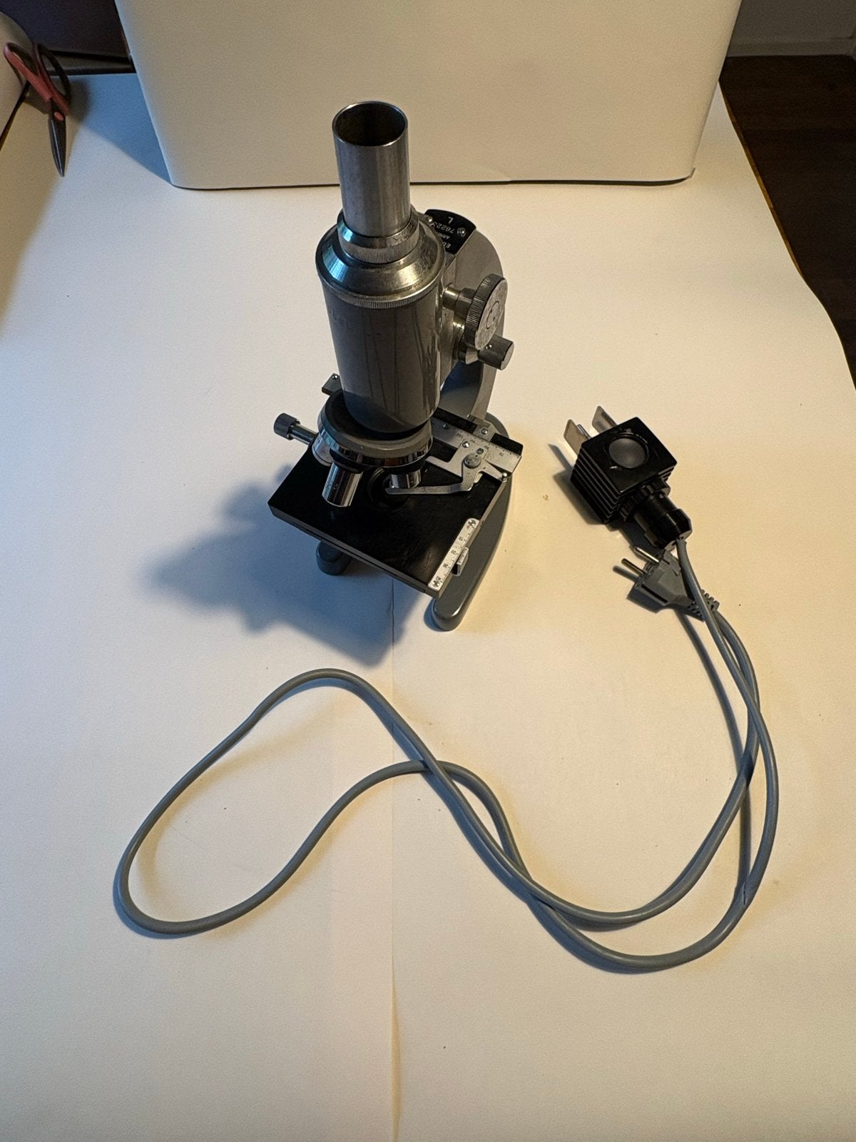 Euromex Model L-300 Biologische Microscoop met Preparaten, Ophalen of Verzenden, Gebruikt, 400x tot 1000x, Biologische microscoop