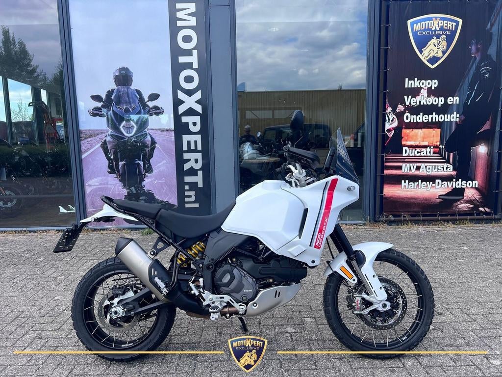 DUCATI DESERTX DESERT X (bj 2024) 3,089 km | NIEUWSTAAT, DUCATI, 2 cilinders, Bedrijf, Onbekend