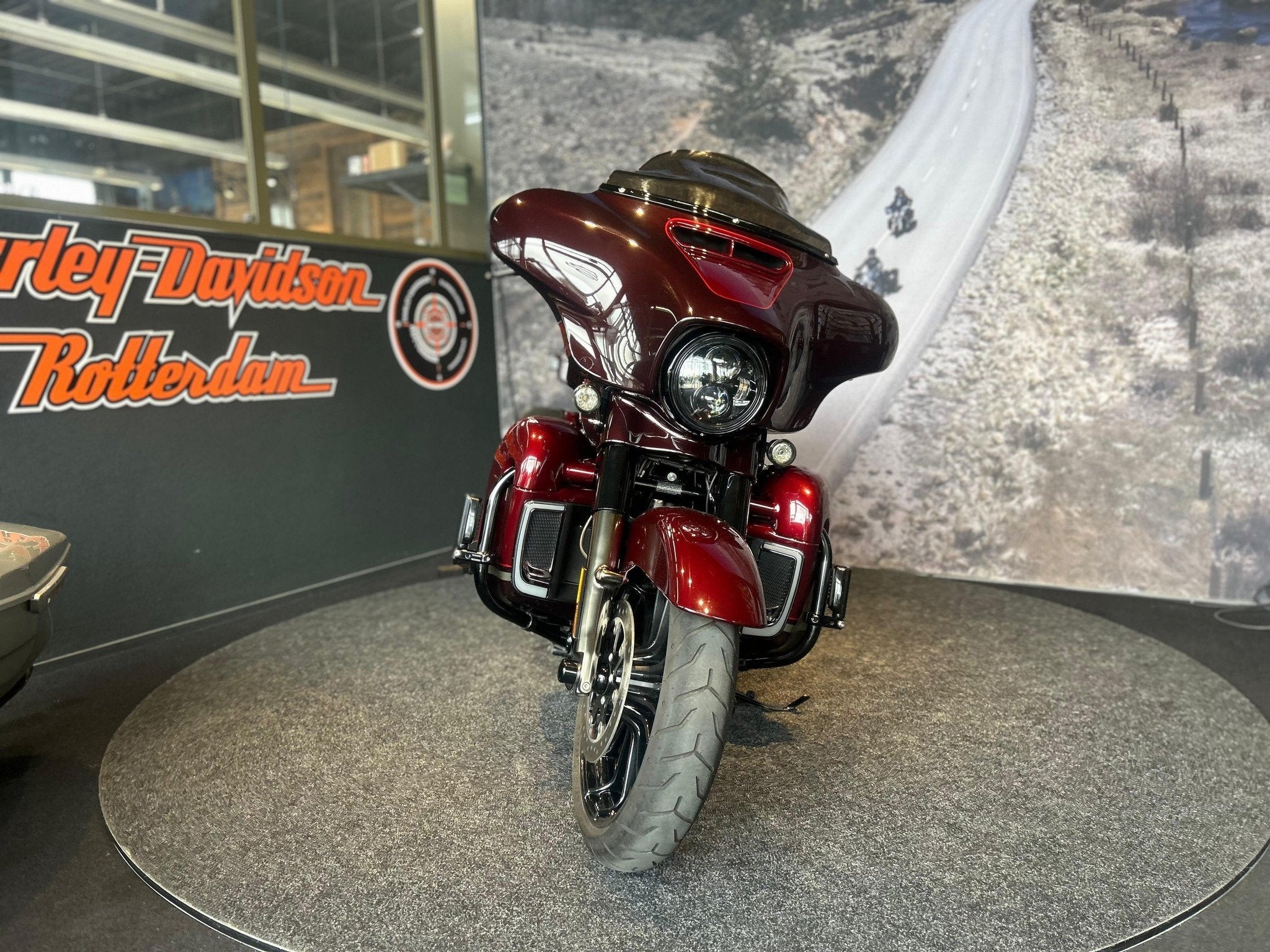 Harley-Davidson FLHXSE CVO STREET GLIDE (bj 2019), Laan van Vredenoord 33
2289 DA  RIJSWIJK, NL, Bedrijf, Overig, Sales@harleydavidsonrotterdam.nl