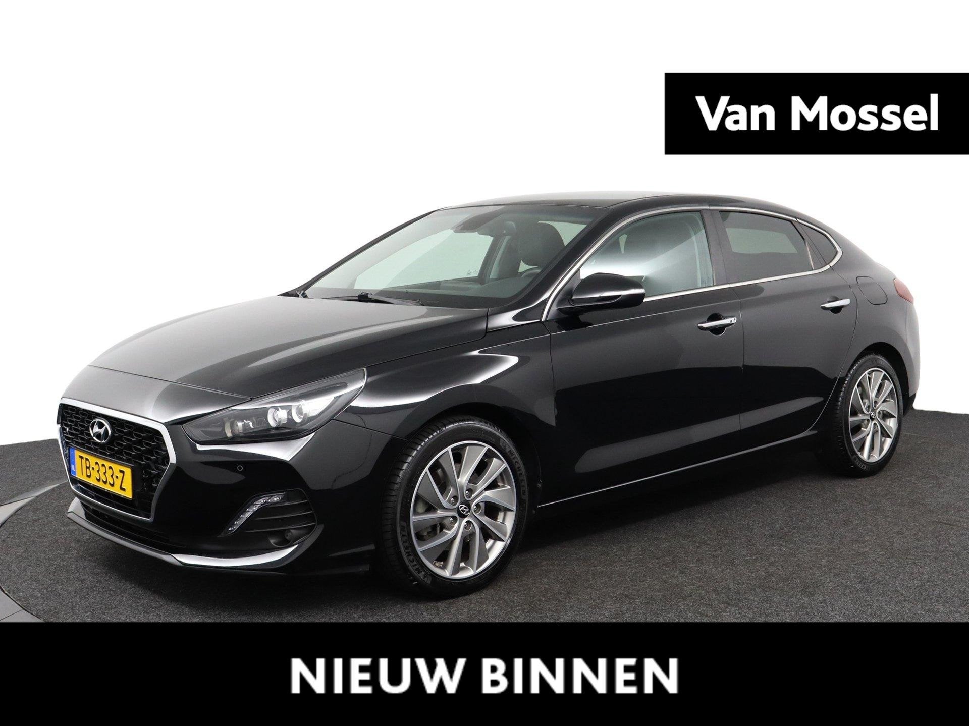 Hyundai i30 Fastback 1.0 T-GDI Premium, Voorwielaandrijving, 12 maanden, Gebruikt, Euro 6