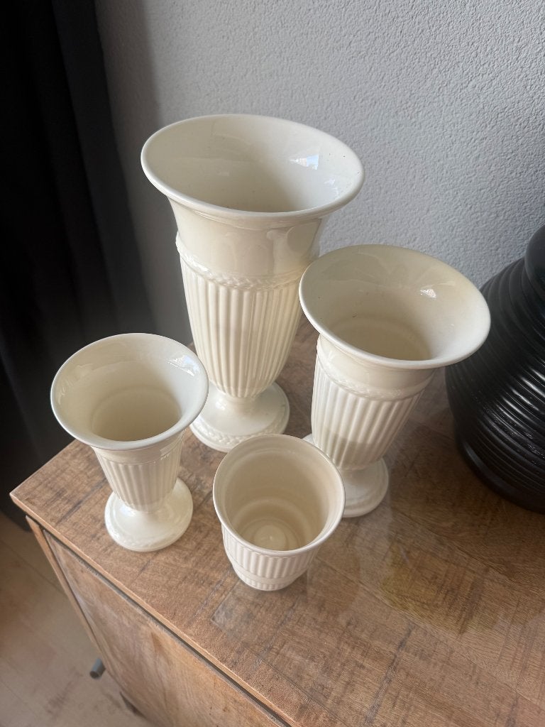Wedgwood vazen in goede staat, Antiek en Kunst, Ophalen