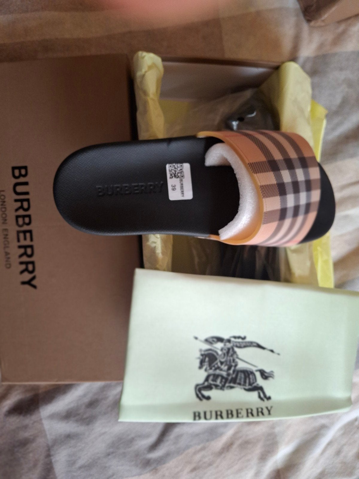 Burberry Slippers 39, Ophalen, Zwart