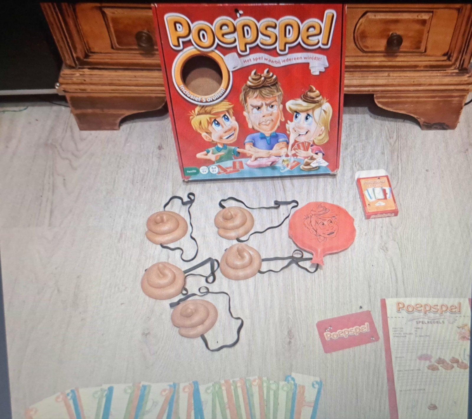 Poepspel - Het spel waarbij iedereen win(d)t!, Een of twee spelers, Ophalen of Verzenden, Nieuw, Identity Games