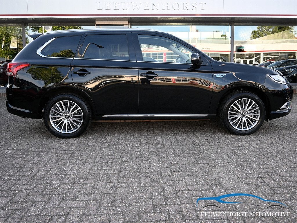 Mitsubishi Outlander 2.4 PHEV Intense (bj 2021, automaat), Auto's, Mitsubishi, Automaat, Euro 6, 4 cilinders, 1865 kg