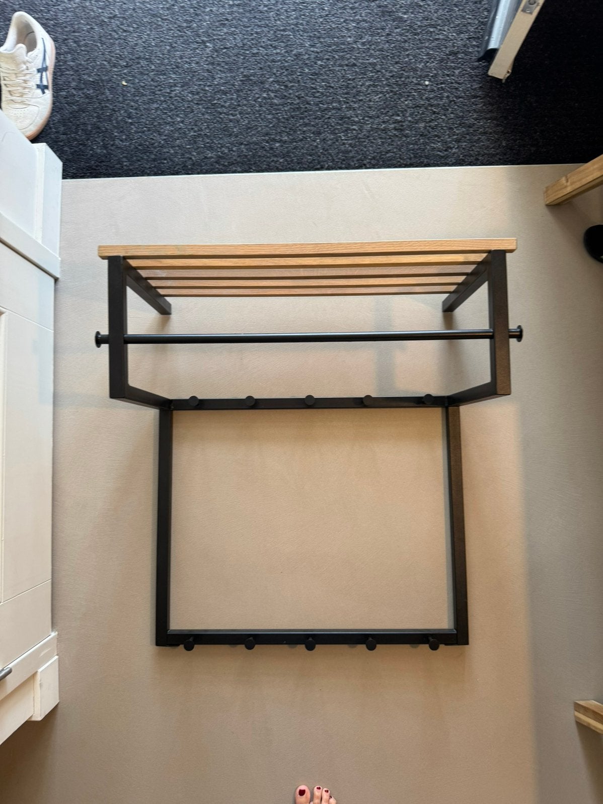 Industriële wandkapstok zwart met hout – als nieuw, Ophalen, Zo goed als nieuw, Minder dan 80 cm
