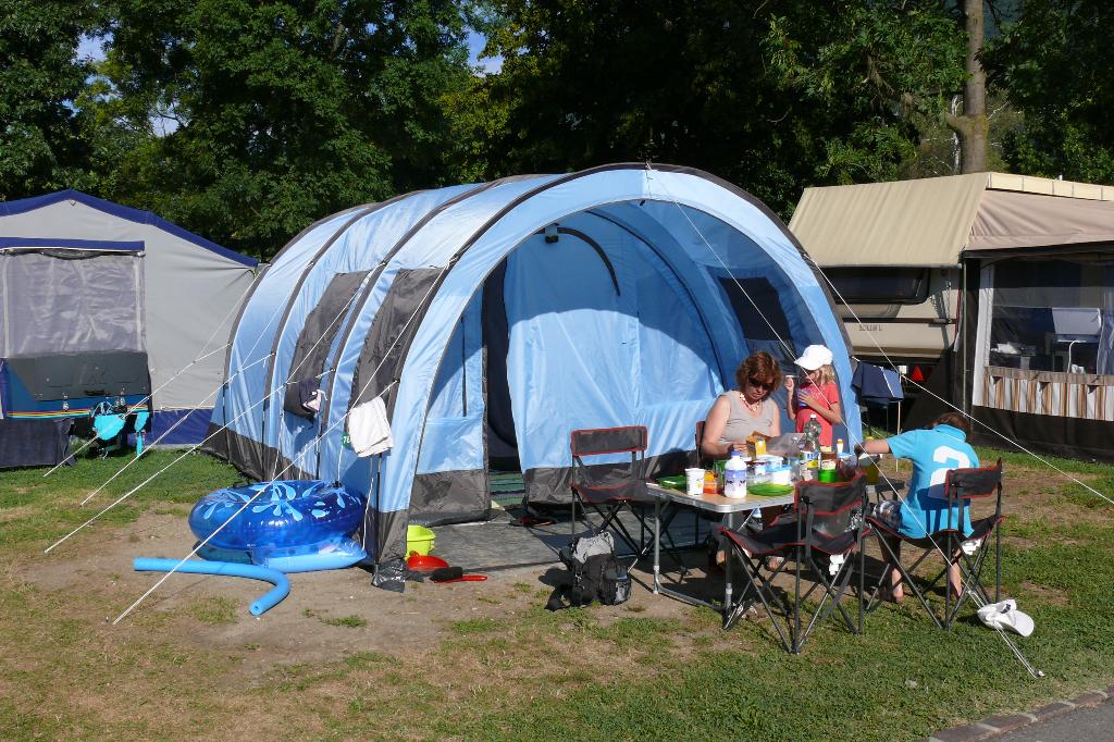 Tunneltent 4 pers | Redwood Outdoor Empress 4, Ophalen, Gebruikt, Tot en met 4