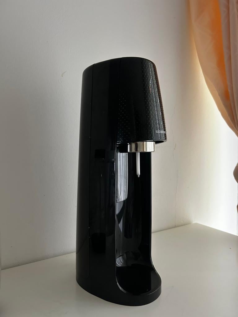 Sodastream apparaat (incl. Flesjes & cilinder), Ophalen, Zo goed als nieuw
