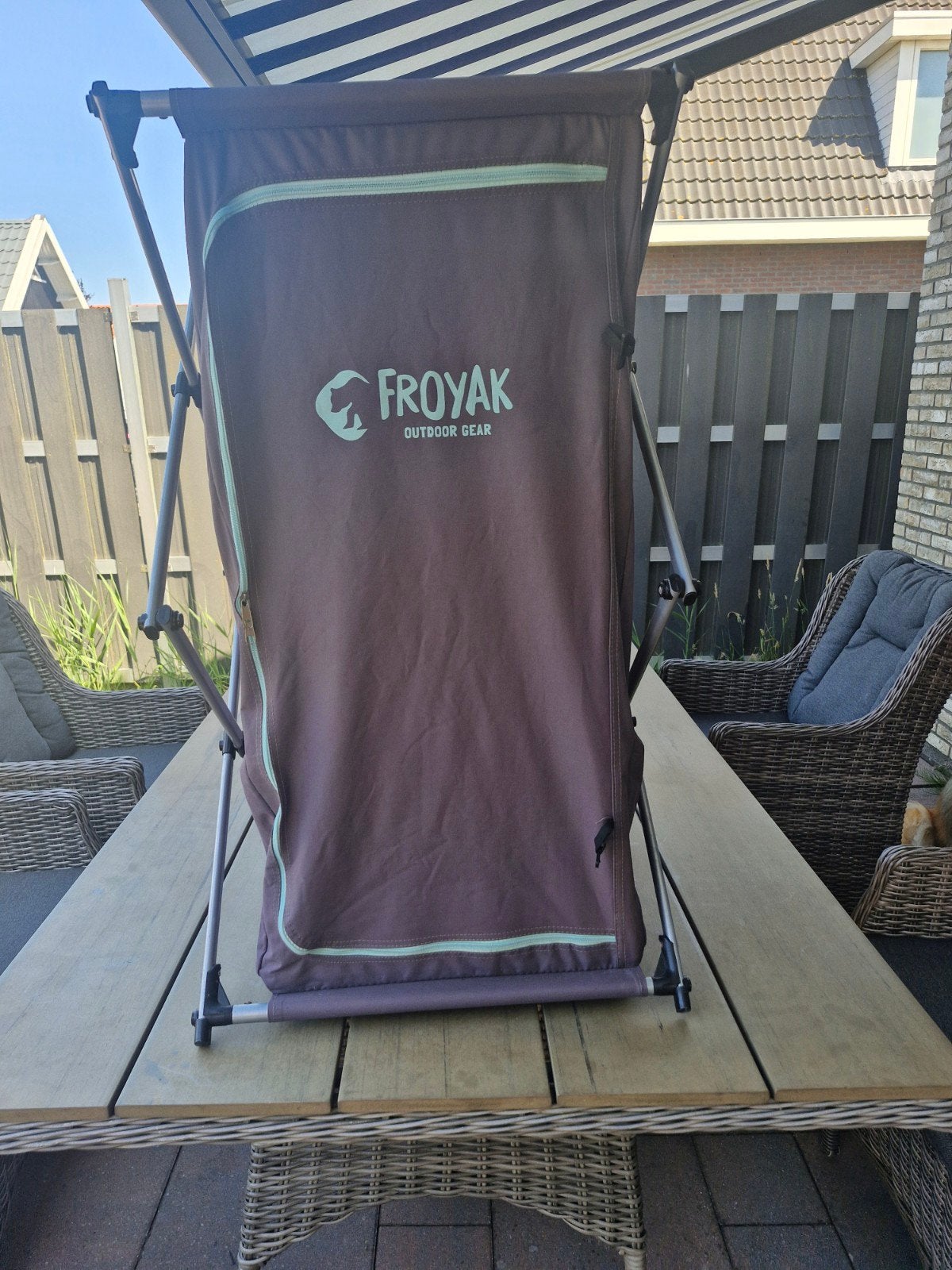 Froyak Outdoor Gear Opvouwbare Campingkast, Caravans en Kamperen, Kampeeraccessoires, Ophalen of Verzenden, Zo goed als nieuw