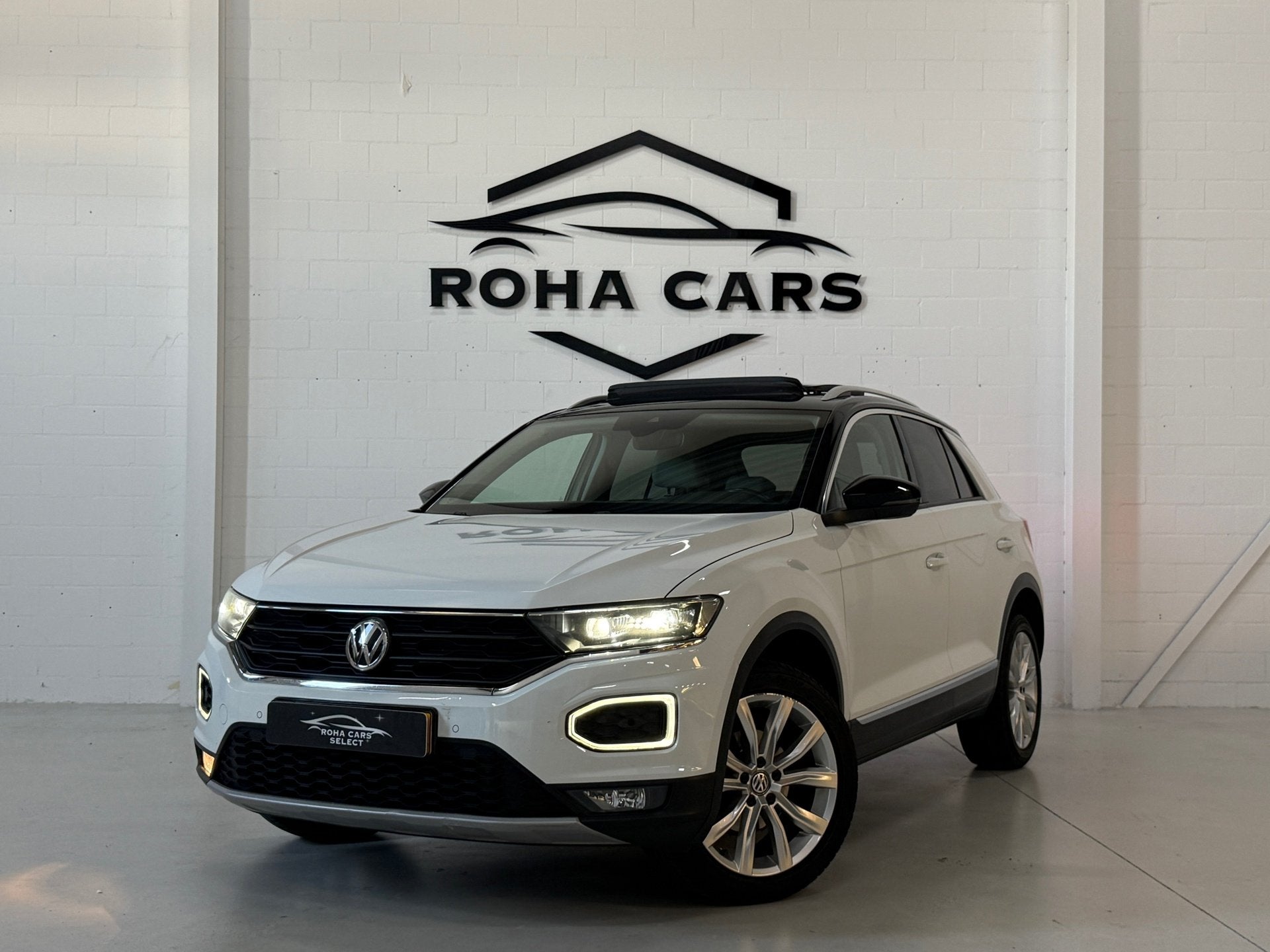 Volkswagen T-ROC 1.5 TSI Style*Pano*Camera*Stoelverwarming*d, Auto's, Volkswagen, Automatische klimaatregeling, Euro 6, 4 cilinders