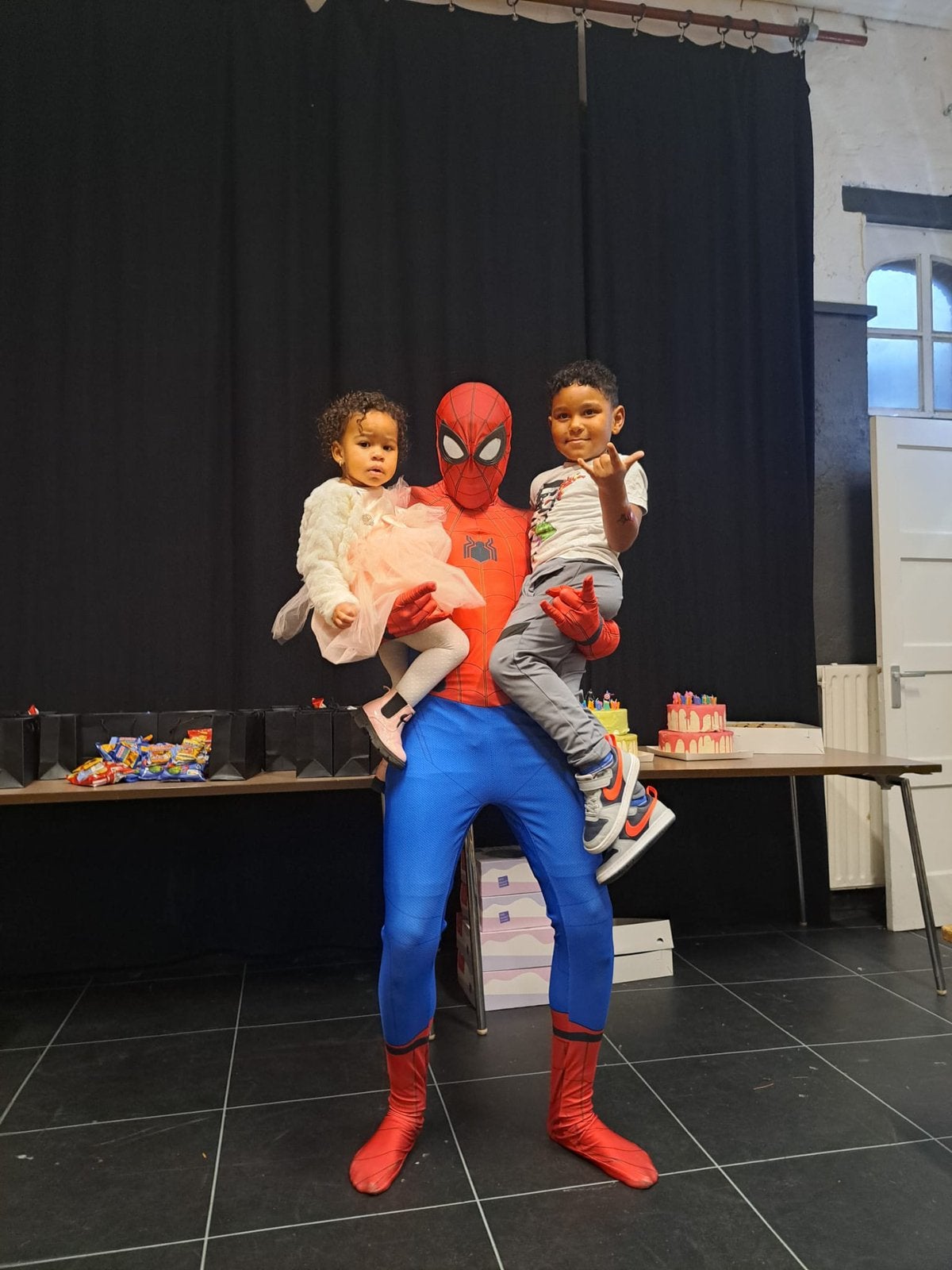 Spider te huur, Ophalen, Zo goed als nieuw, Verjaardag