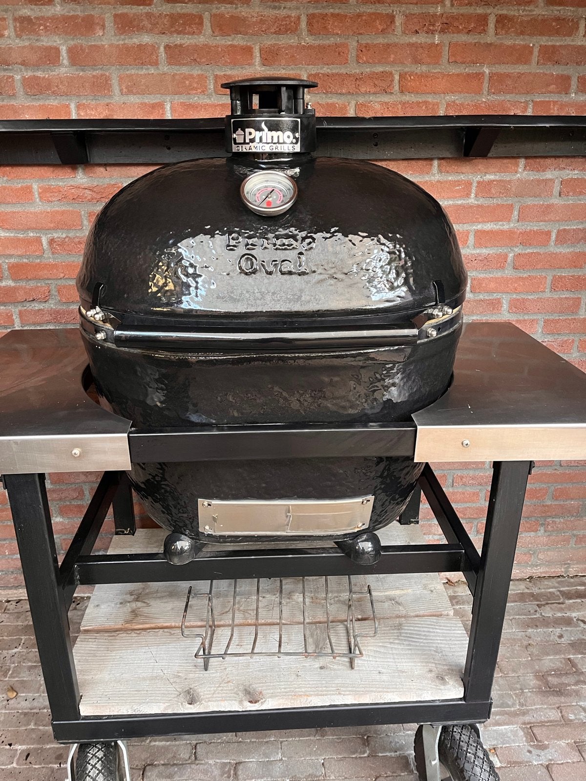 Primogrill Oval XL BBQ met onderstel, Ophalen, Gebruikt, Met accessoires