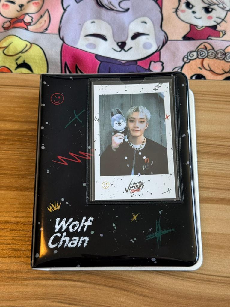 Stray Kids Bang Chan Wolfchan victory binder, Ophalen of Verzenden, Zo goed als nieuw, Foto of Kaart